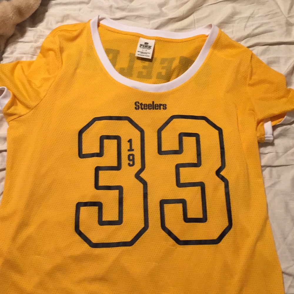 Pink Steelers shirt